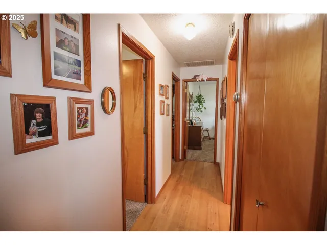 $759,000 | 32910 Southwest Bridges Road, Hillsboro, OR 97123