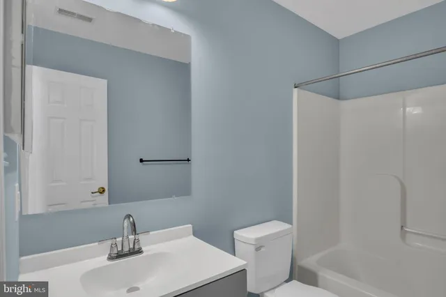 $260,000 | 4073 Majestic Court, Dover, PA 17315