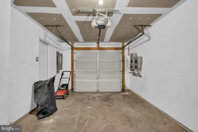 $260,000 | 4073 Majestic Court, Dover, PA 17315