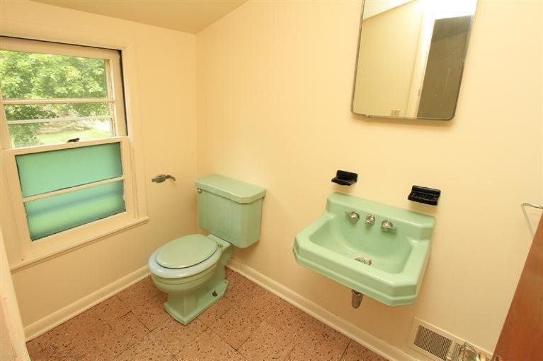 1507 Nichols Road Kalamazoo, MI 49006 - Photo 9 of 19 Additional Photo