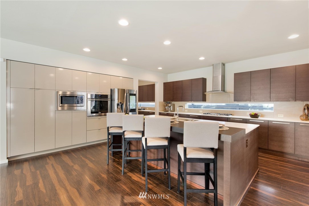 3933 168th Place Southeast Bothell, WA 98012 - Photo 4 of 28