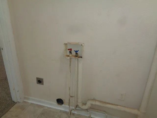 $1,395 | 3230 Ohio Street, Baytown, TX 77520