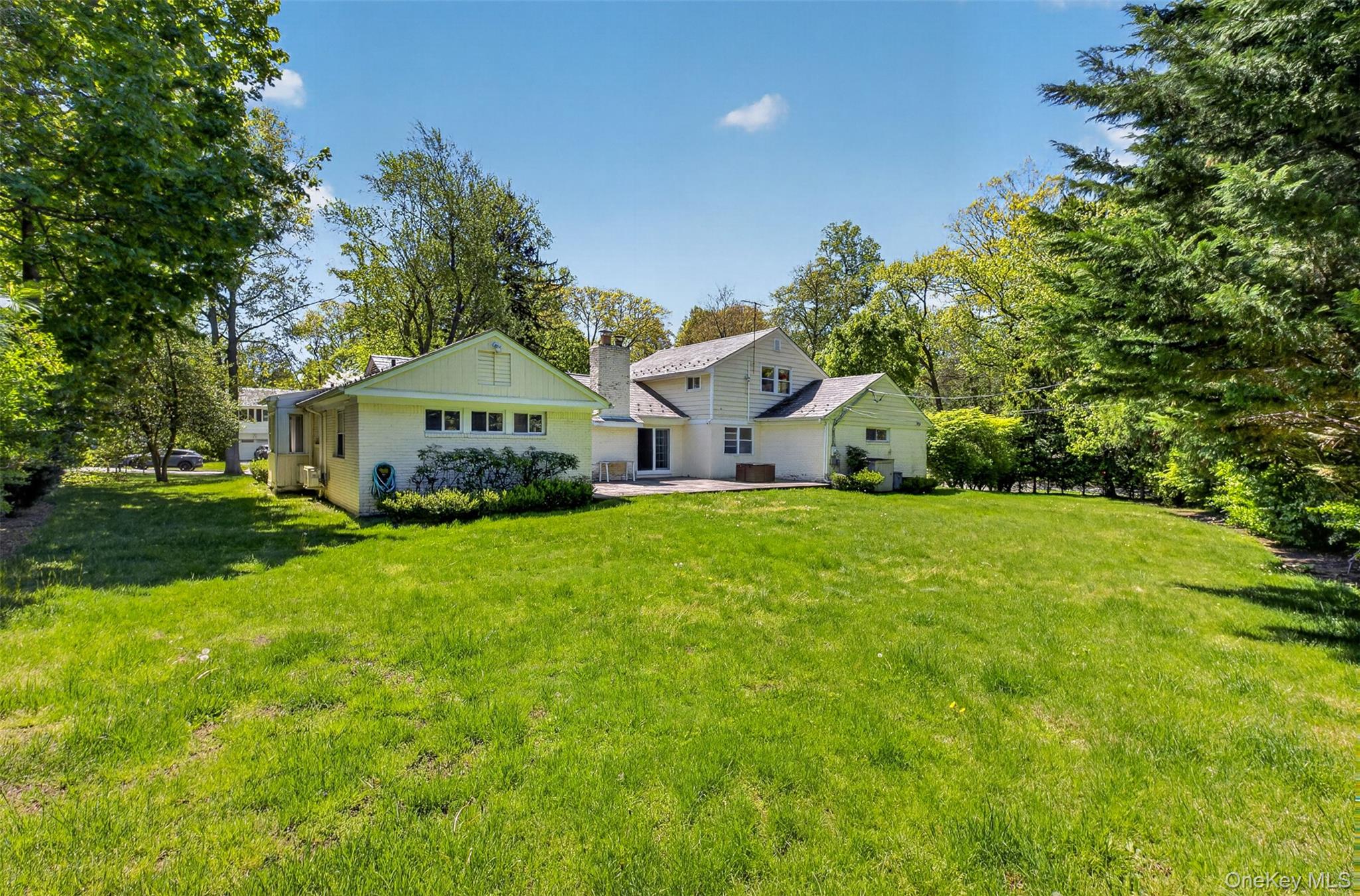 77 Merrivale Road Great Neck, NY 11020 - Photo 34 of 45