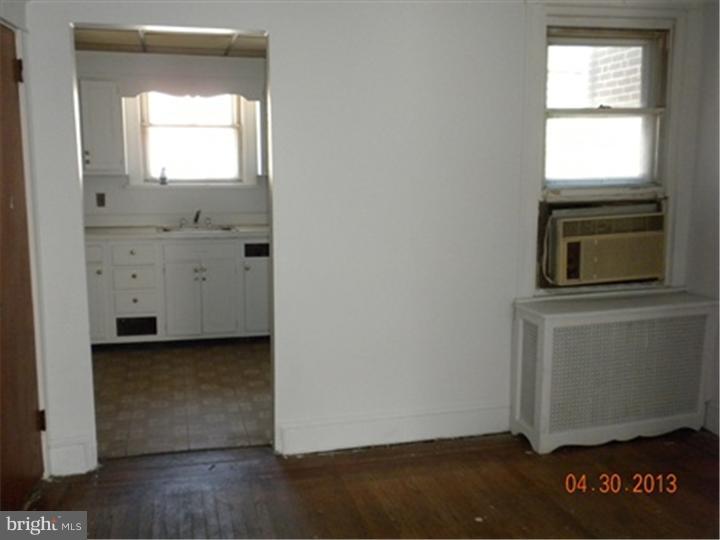 319 Margate Road Upper Darby, PA 19082 - Photo 3 of 14