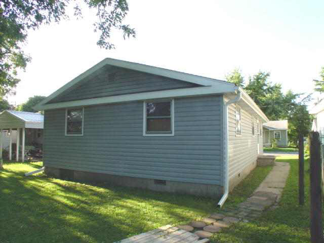 1627 R Avenue New Castle, IN 47362 - Photo 2 of 9 Gallery Image 2