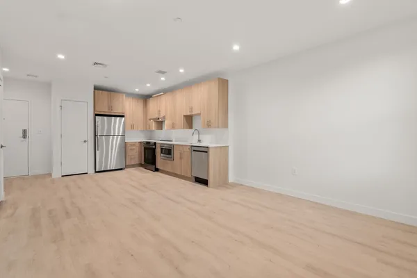 $795,000 | 1151 Walnut Street, Unit 203, Newton, MA 02461