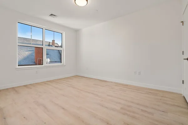 $795,000 | 1151 Walnut Street, Unit 203, Newton, MA 02461