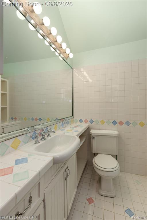 957 Fisher Road Grosse Pointe, MI 48230 - Photo 37 of 38