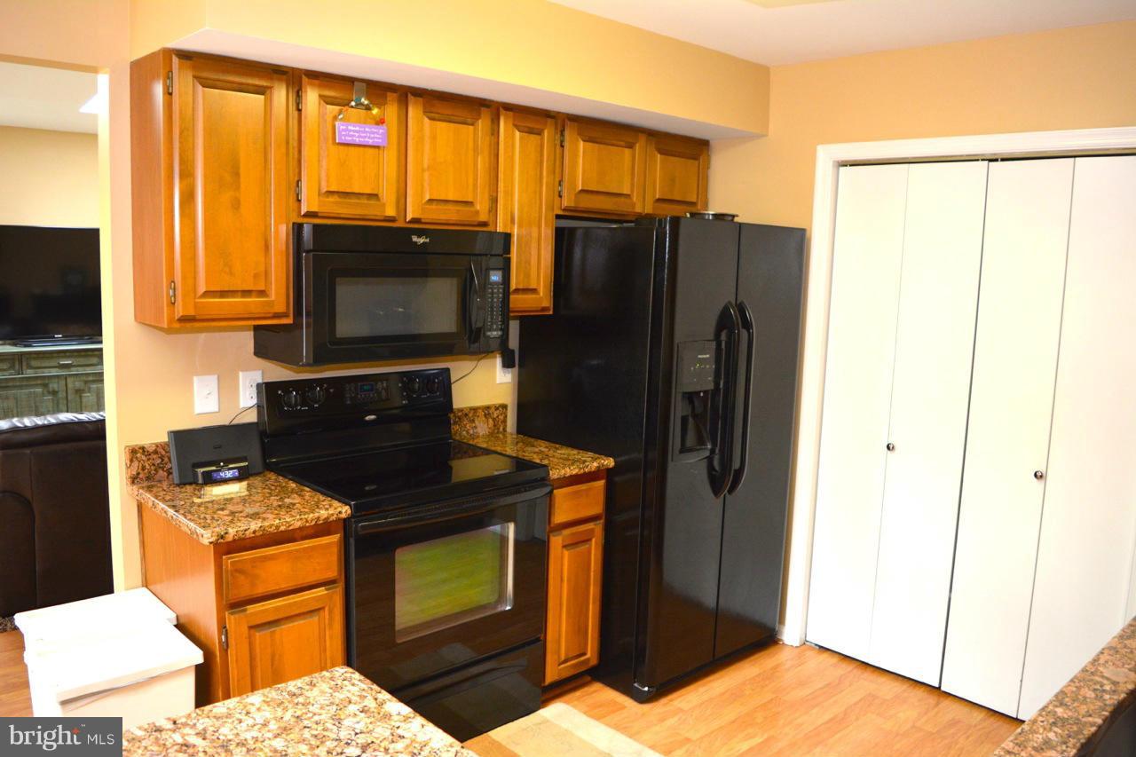 12363 Hunters Grove Road Manassas, VA 20112 - Photo 7 of 30 Kitchen