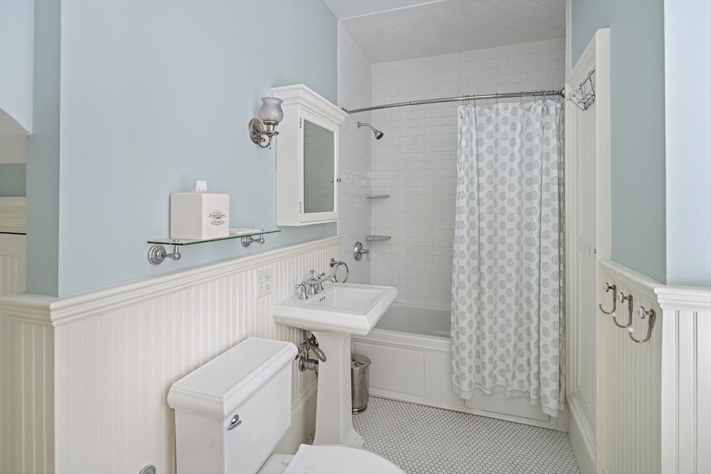 247 Kent Street, Unit 247 Brookline, MA 02446 - Photo 25 of 35