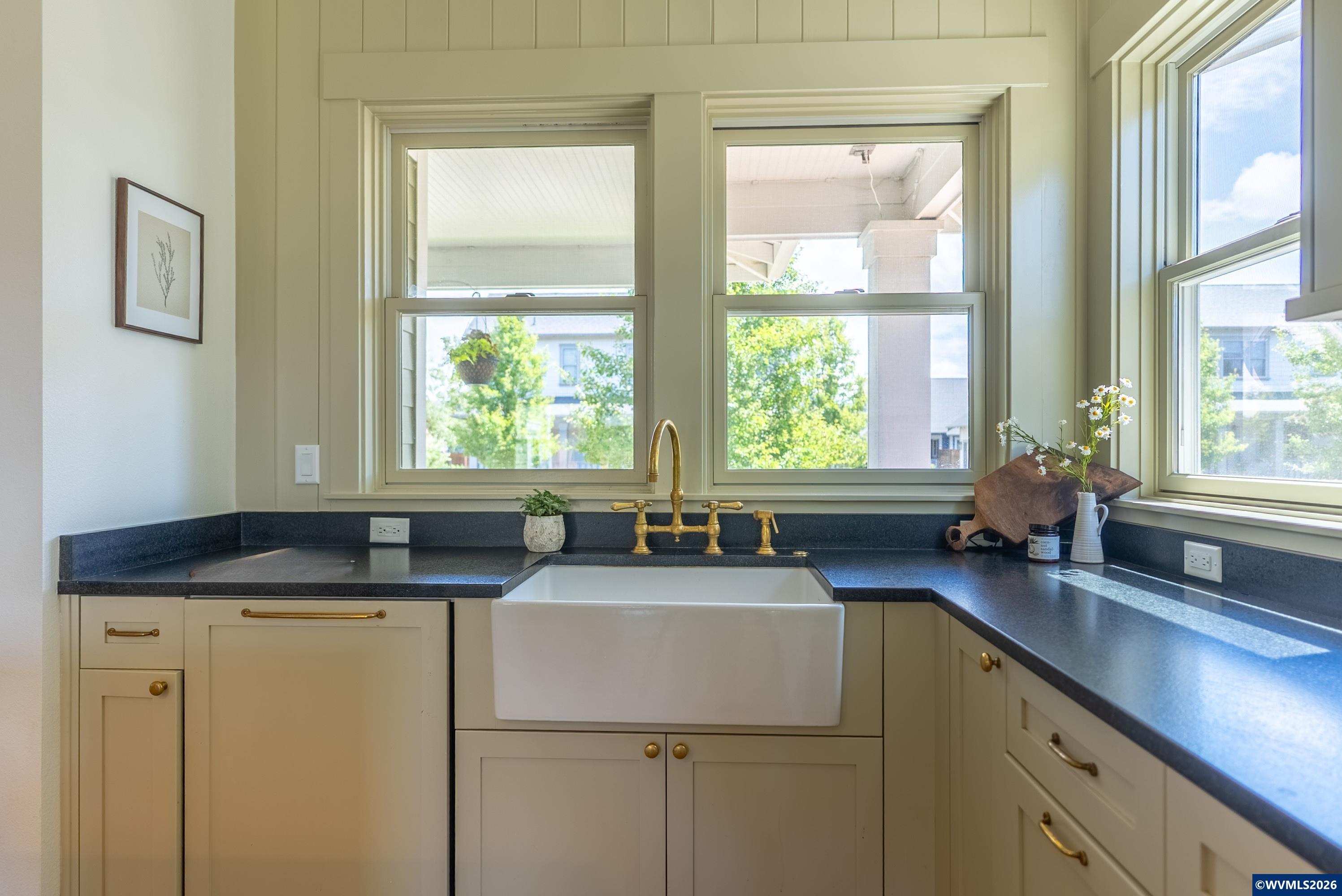 832 Edwards Road South Monmouth, OR 97361 - Photo 9 of 43 Gallery Image 9