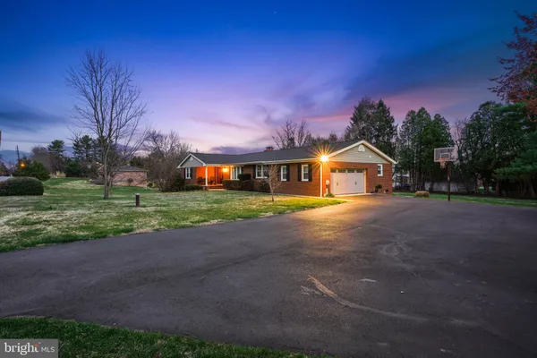 $899,900 | 1800 Gayfields Drive, Silver Spring, MD 20906