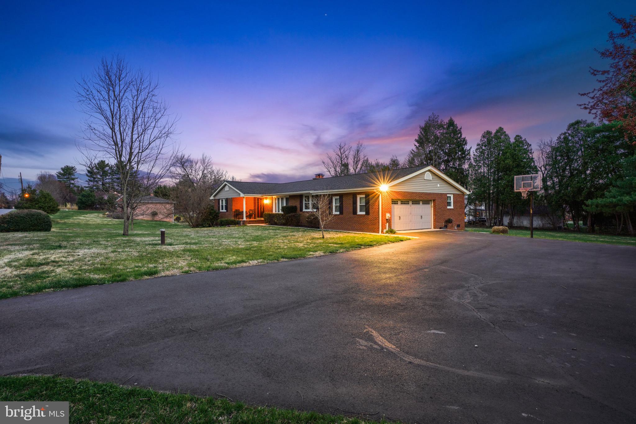1800 Gayfields Drive Silver Spring, MD 20906 - Photo 4 of 75