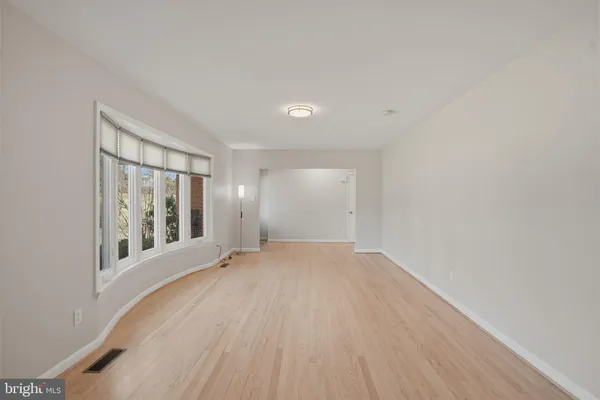 $899,900 | 1800 Gayfields Drive, Silver Spring, MD 20906