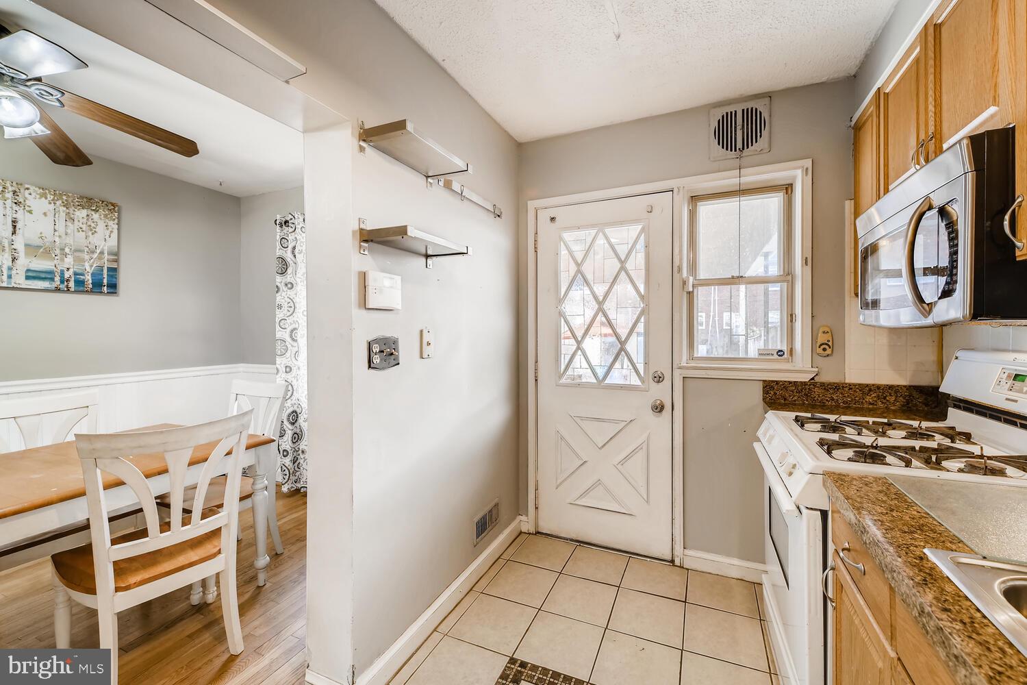 831 Middlesex Road Baltimore, MD 21221 - Photo 11 of 23