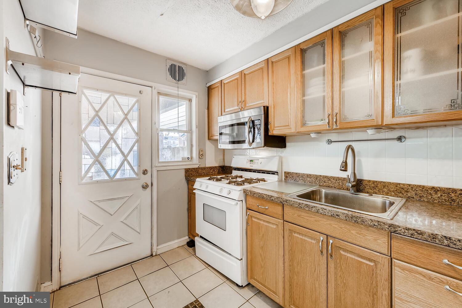831 Middlesex Road Baltimore, MD 21221 - Photo 12 of 23