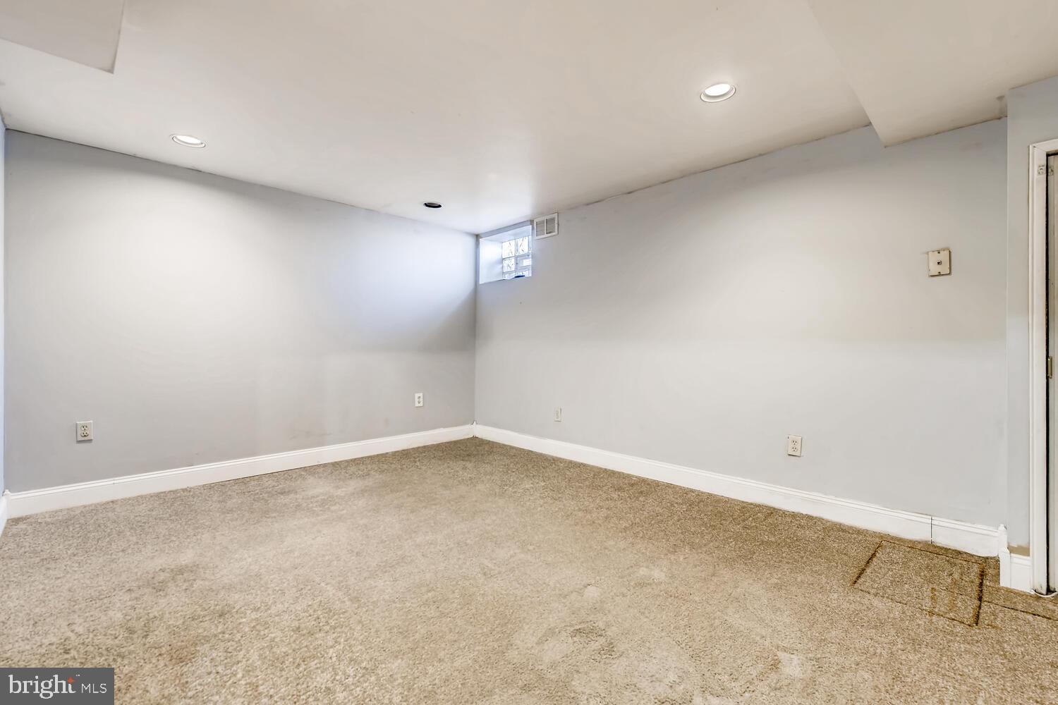 831 Middlesex Road Baltimore, MD 21221 - Photo 20 of 23