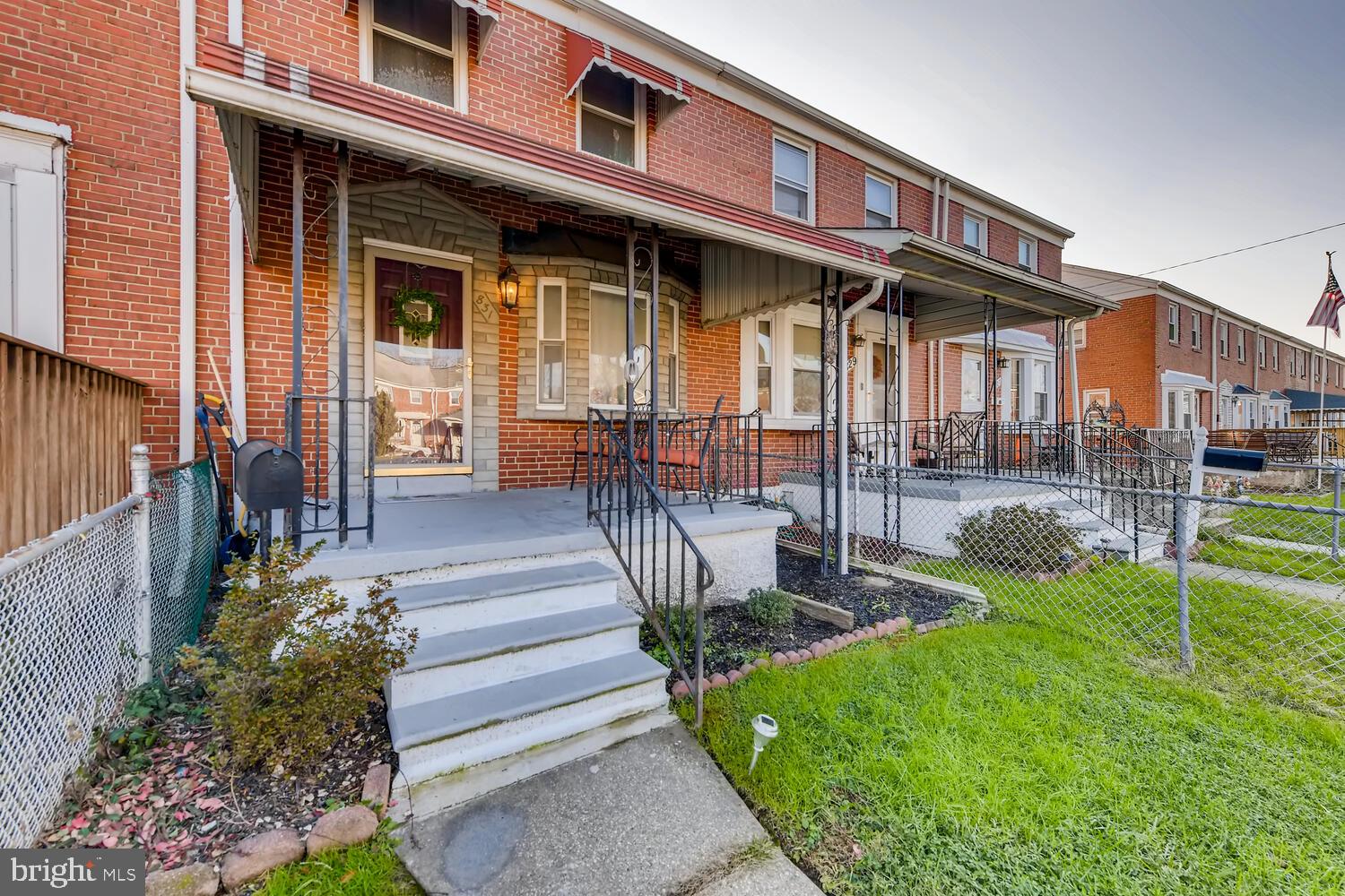 831 Middlesex Road Baltimore, MD 21221 - Photo 4 of 23