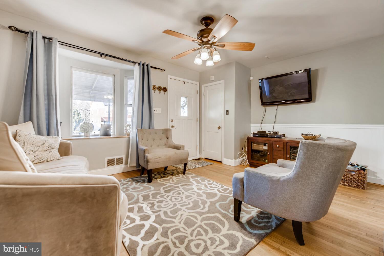 831 Middlesex Road Baltimore, MD 21221 - Photo 5 of 23