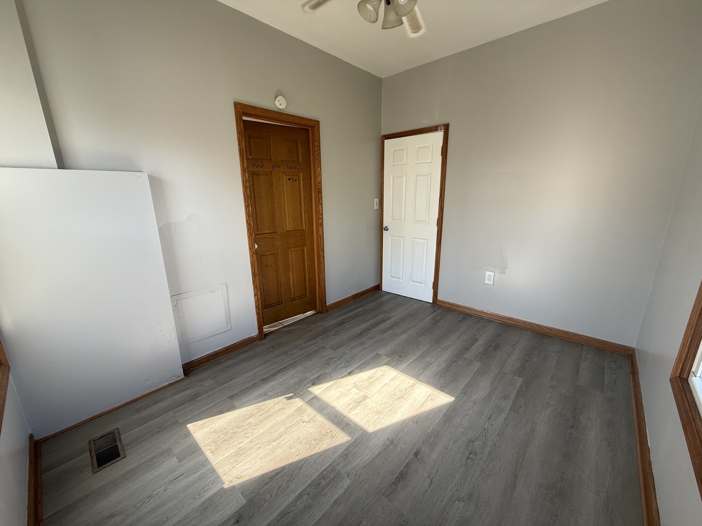 4315 4th Avenue Moline, IL 61265 - Photo 9 of 15