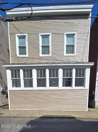 $1,700 | 98 Congress Street, Unit 2, Cohoes, NY 12047