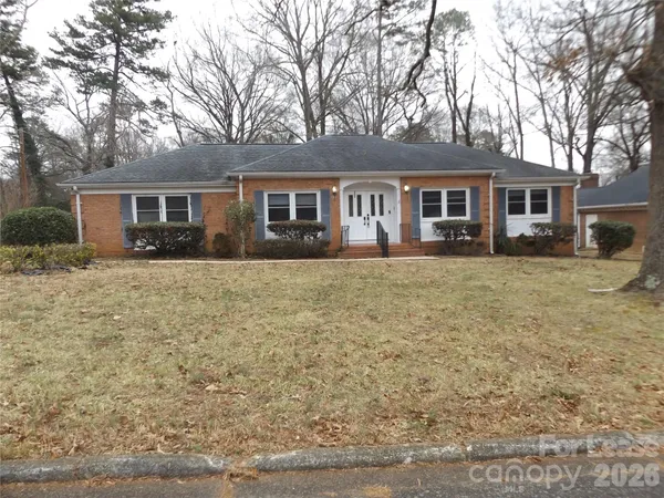 $2,095 | 1108 Crestview Avenue, Salisbury, NC 28144