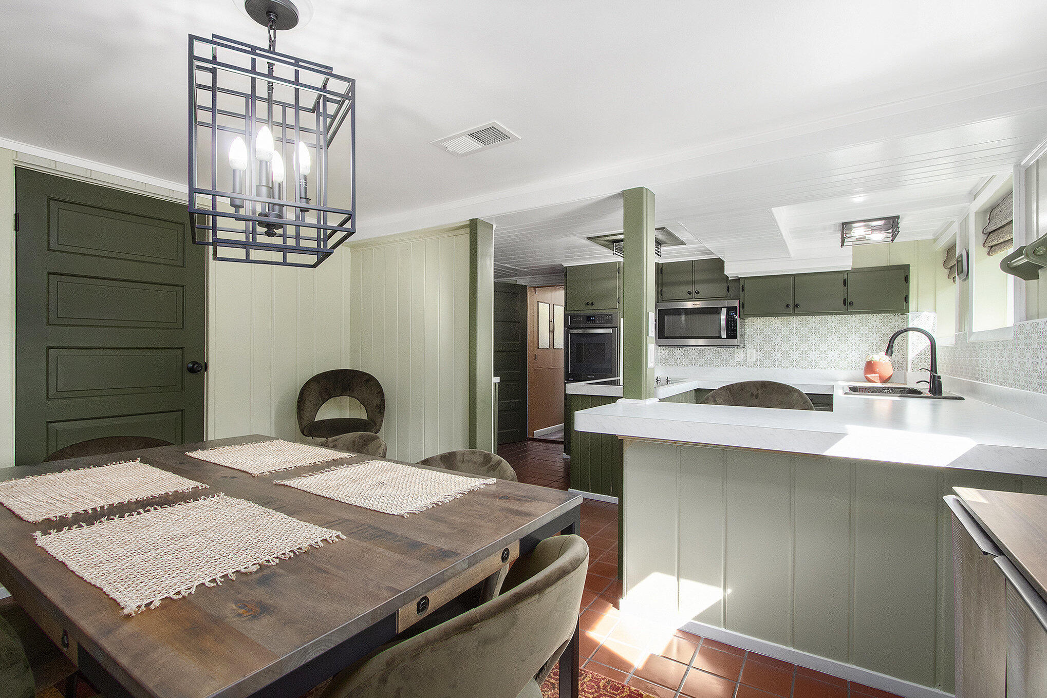 5869 River Road Sodus, MI 49126 - Photo 9 of 18 008_img_9309_214