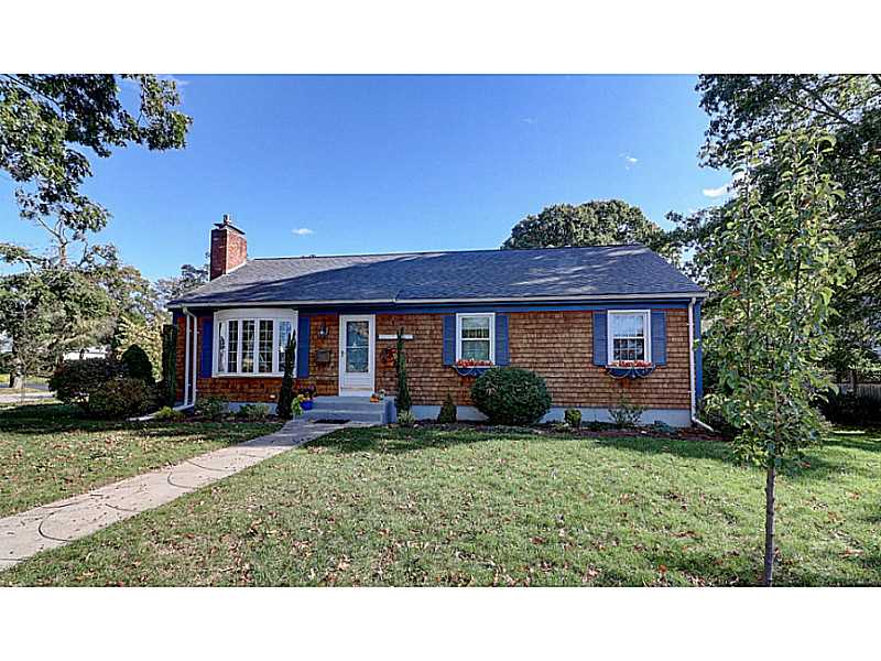82 Walnut Road Barrington, RI 02806 - Photo 1 of 25 Exterior Front.