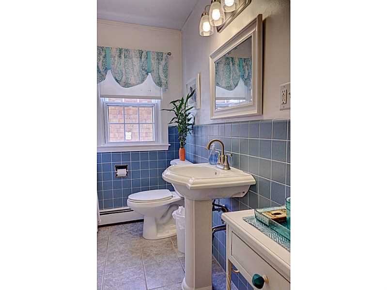 82 Walnut Road Barrington, RI 02806 - Photo 19 of 25 Bedroom.