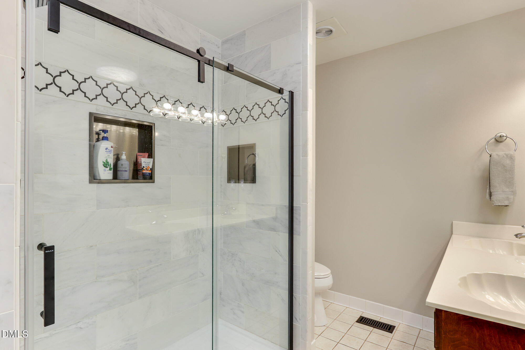 7105 Kemp Road Raleigh, NC 27613 - Photo 22 of 29 Kemp_7105-23