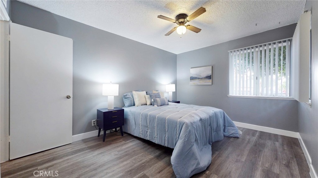 10915 Eldora Avenue Sunland, CA 91040 - Photo 16 of 39 a bedroom with a bed and a window