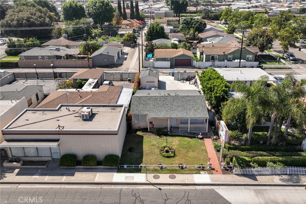 1312 West Commonwealth Avenue Fullerton, CA 92833 - Photo 34 of 39 an aerial view of a house with a yard