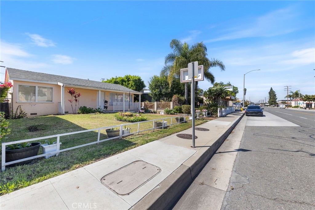 1312 West Commonwealth Avenue Fullerton, CA 92833 - Photo 35 of 39 a view of a house with a yard and sitting area