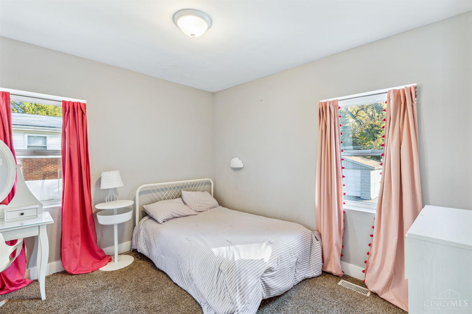508 Anderson Ferry Road Cincinnati, OH 45238 - Photo 14 of 35