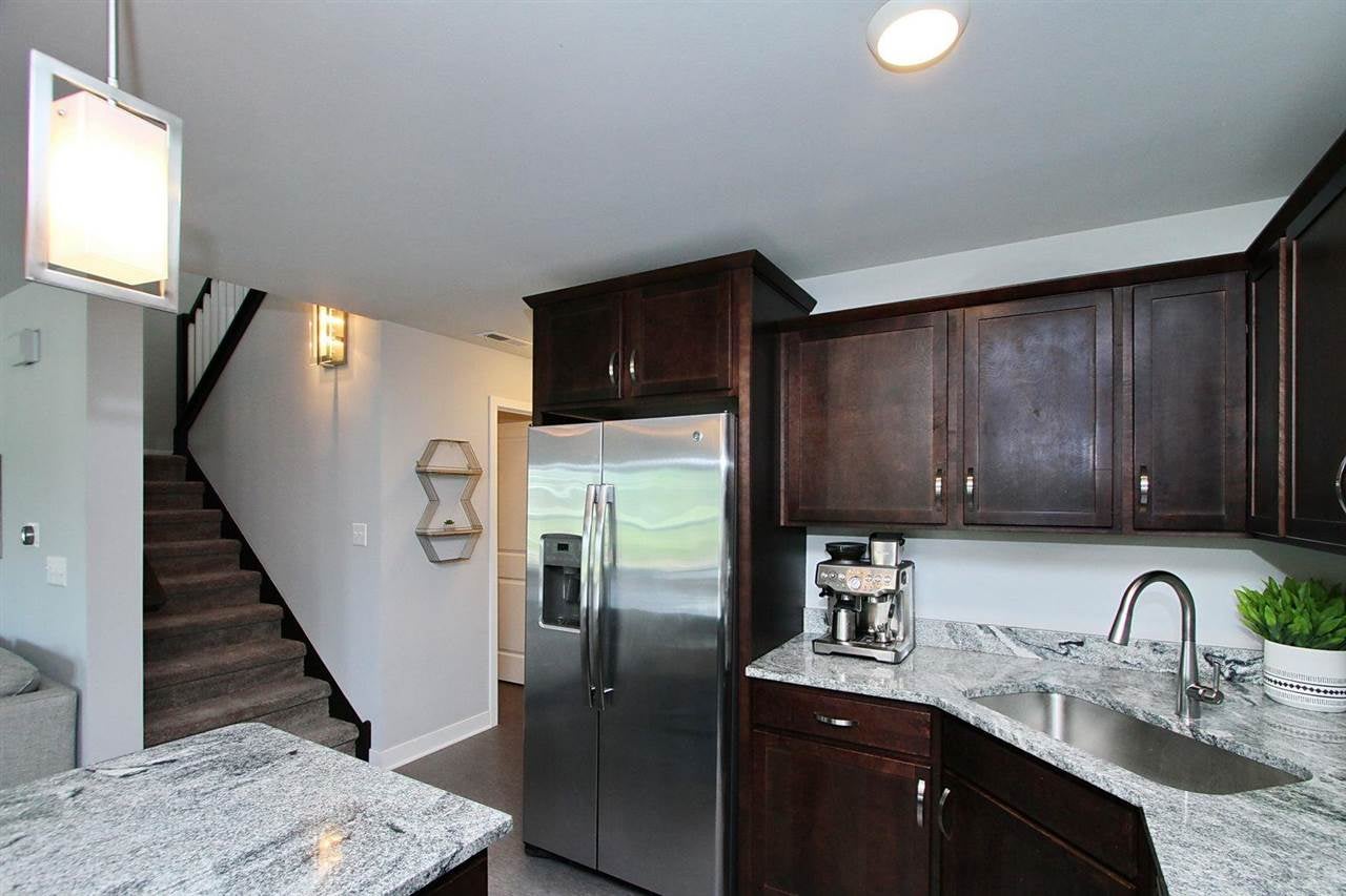 4862 Raleigh Lane Iowa City, IA 52245 - Photo 11 of 41 Gallery Image 11