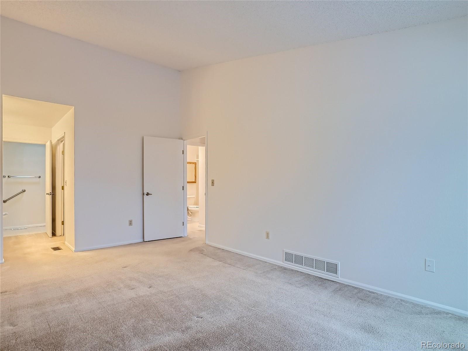 20 Sutherland Court Highlands Ranch, CO 80130 - Photo 15 of 44 Gallery Image 15