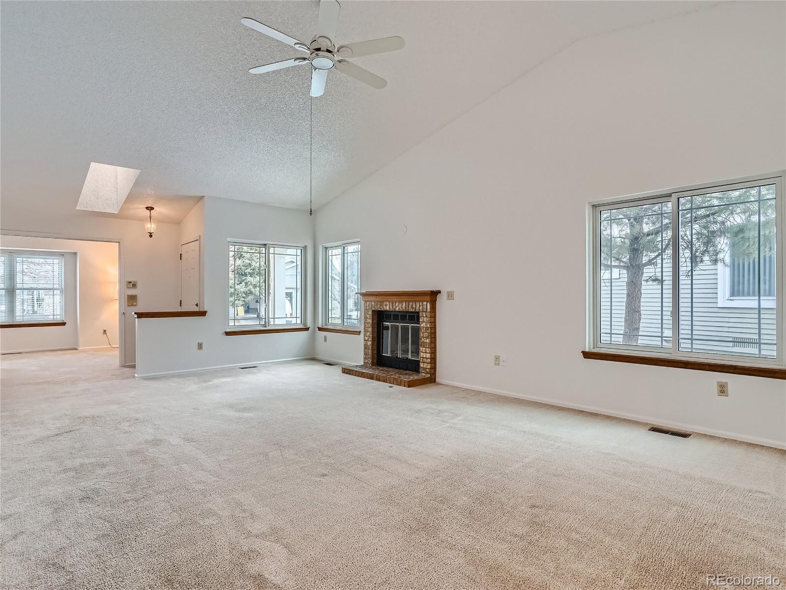 20 Sutherland Court Highlands Ranch, CO 80130 - Photo 5 of 44 Gallery Image 5