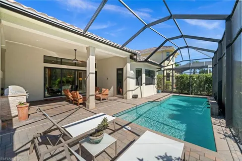 a view of house with yard