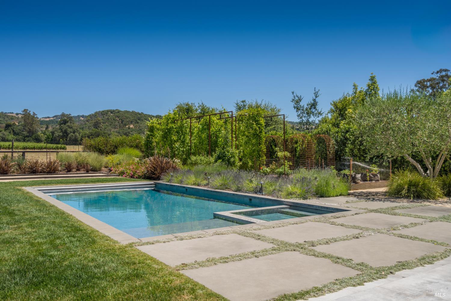 1265 Castle Road Sonoma, CA 95476 - Photo 8 of 22