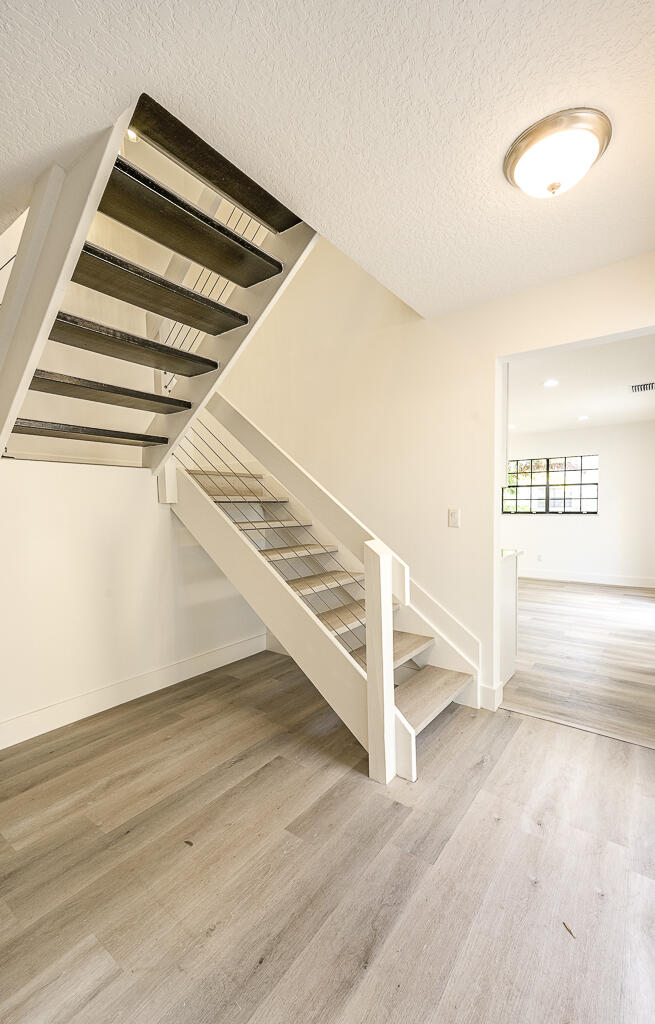 356 Prestwick Circle, Unit 3 Palm Beach Gardens, FL 33418 - Photo 15 of 42 a view of entryway