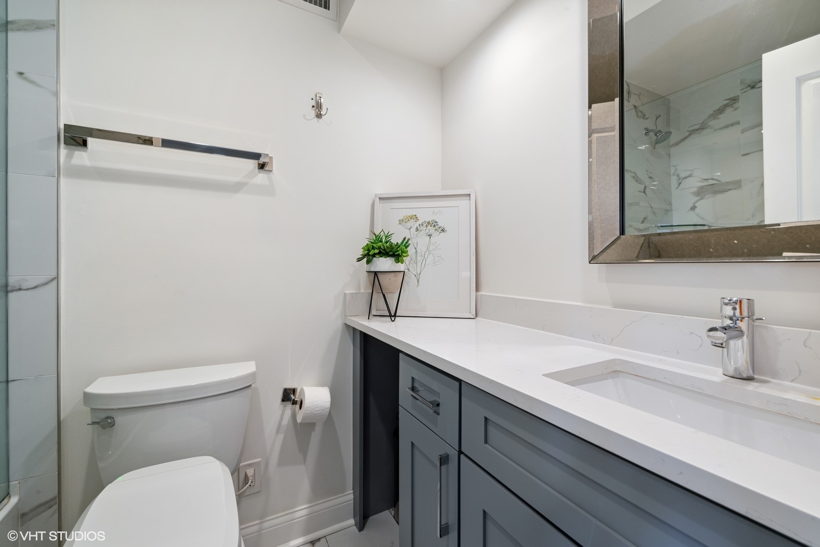 260 East Chestnut Street, Unit 3204 Chicago, IL 60611 - Photo 9 of 15 Gallery Image 9