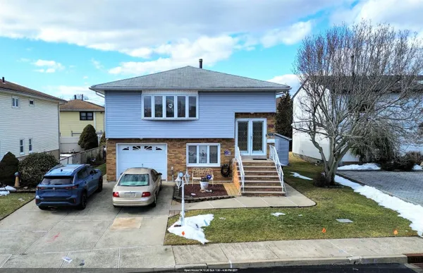 $899,000 | 1033 Park Drive, Secaucus, NJ 07094