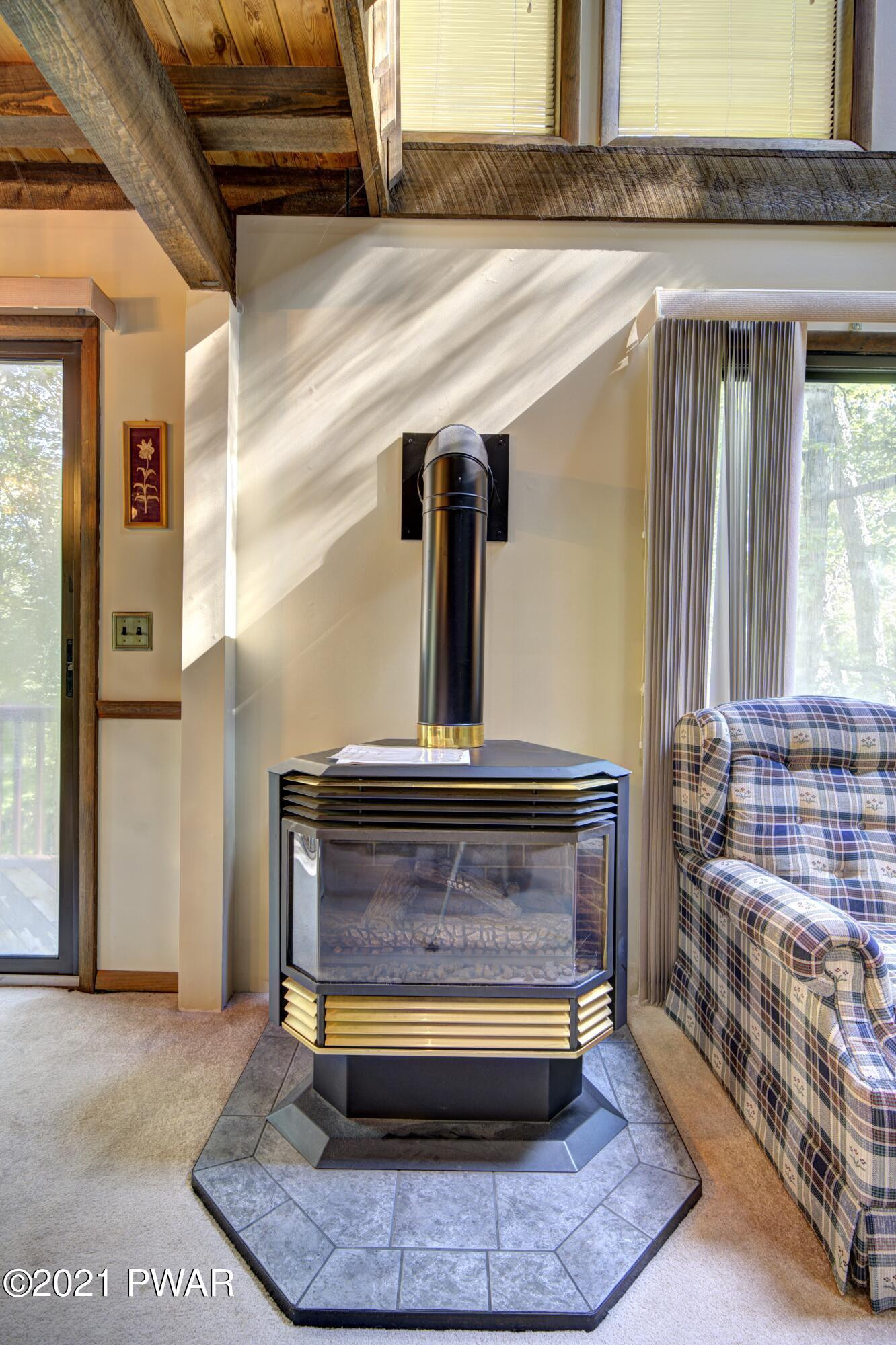 154 Tanager Road Lackawaxen, PA 18435 - Photo 14 of 37 Propane Stove