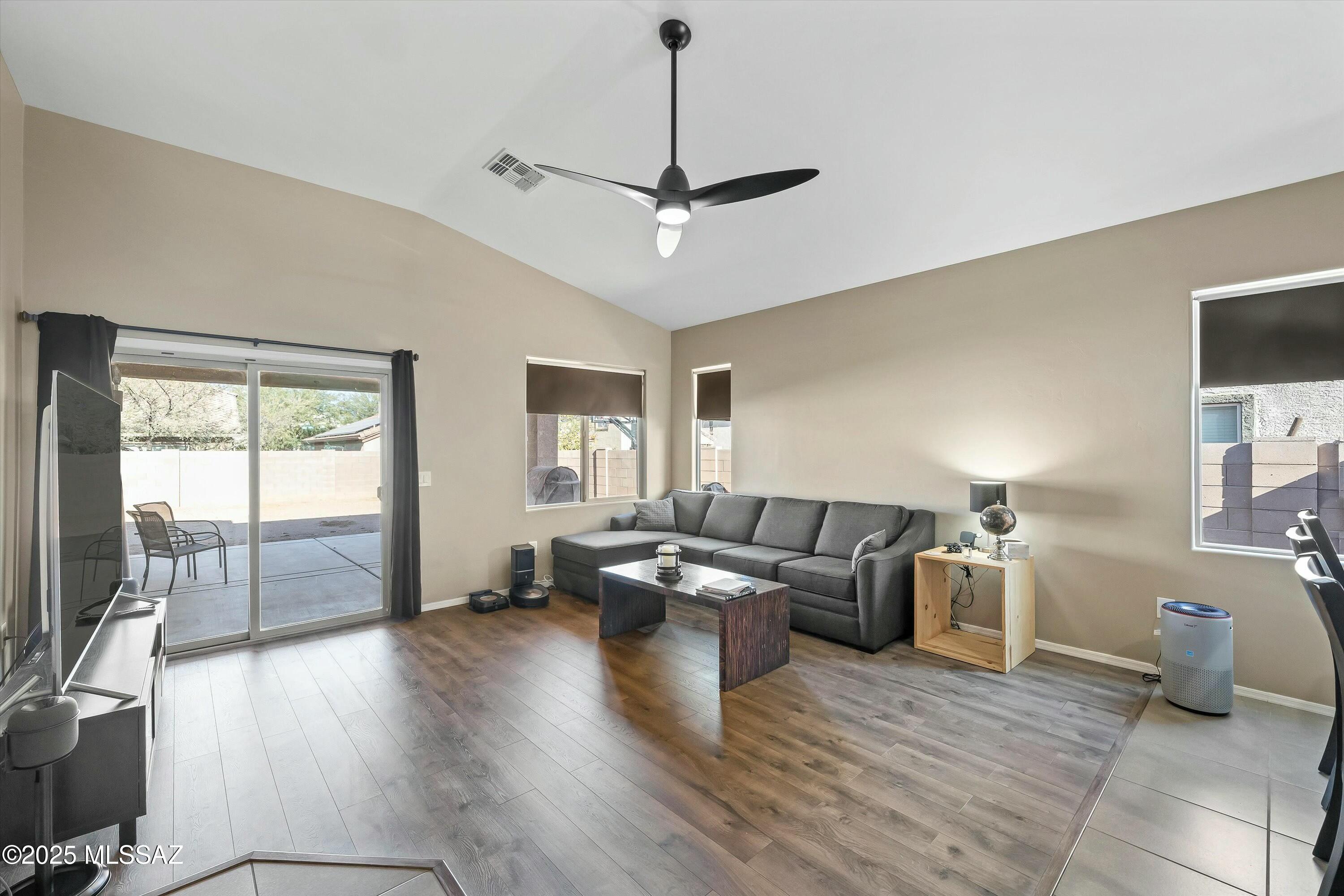 8820 West Moon Spring Road Marana, AZ 85653 - Photo 6 of 37
