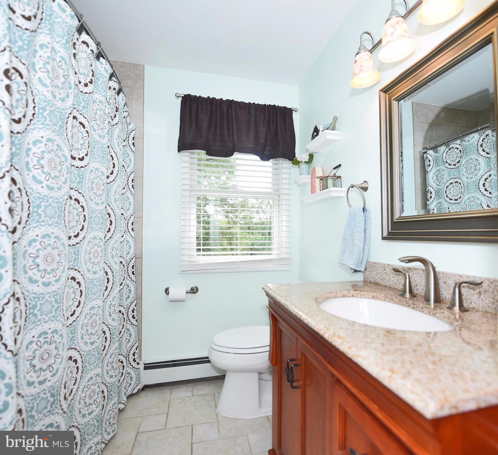 607 Seabrook Road Towson, MD 21286 - Photo 10 of 30 Hall full bath