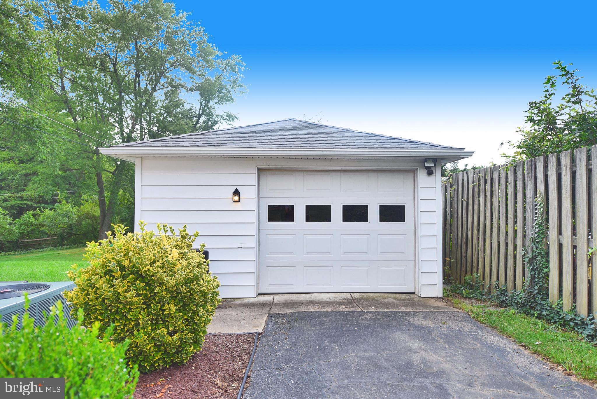 607 Seabrook Road Towson, MD 21286 - Photo 3 of 30 Detached garage