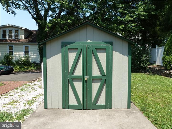 489 West County Line Road Hatboro, PA 19040 - Photo 14 of 14 Storage Shed