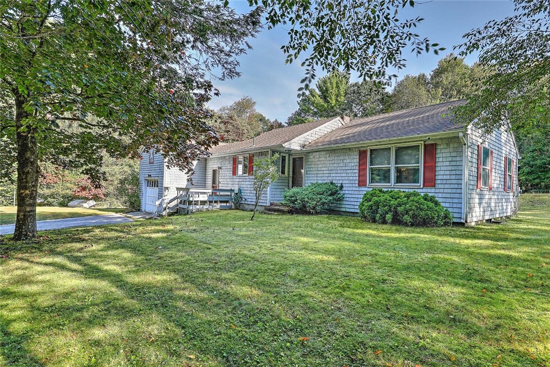 47 Chestnut Hill Road Glocester, RI 02814 - Photo 1 of 34