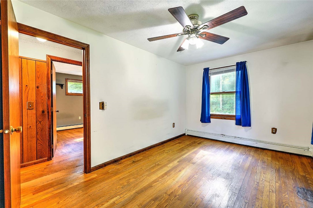 47 Chestnut Hill Road Glocester, RI 02814 - Photo 17 of 34