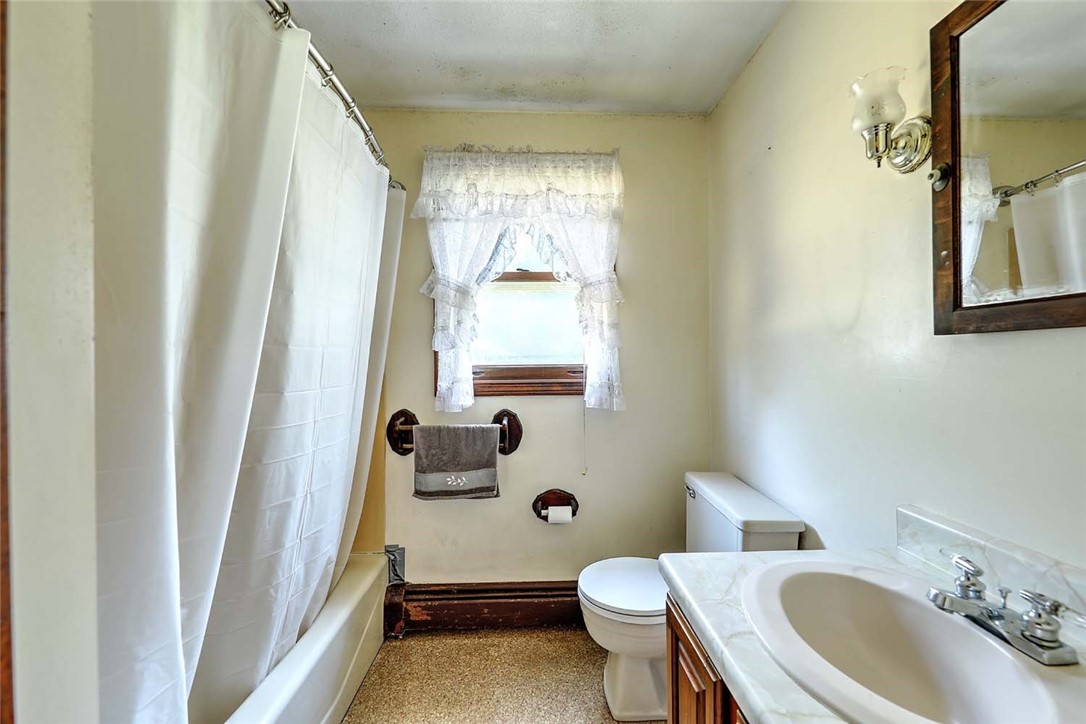 47 Chestnut Hill Road Glocester, RI 02814 - Photo 20 of 34